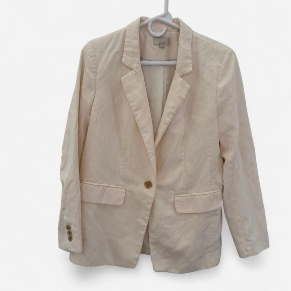 NWOT LOFT Women's Beige Blazer